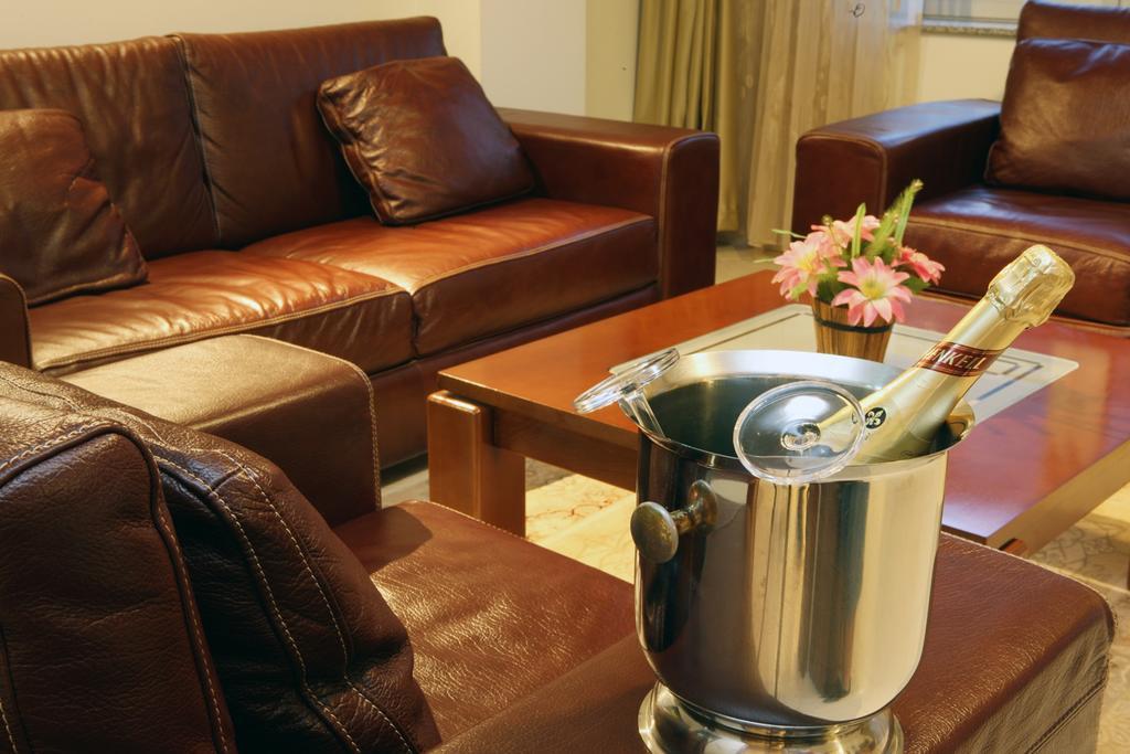 Hotell Royal View And Ohrid